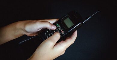 Historia del teléfono celular antiguo
